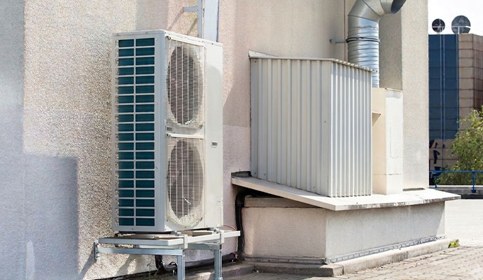 Commercial HVAC outdoor condenser unit Commercial HVAC outdoor condenser unit